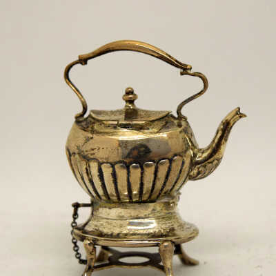 Miniature: Water kettle