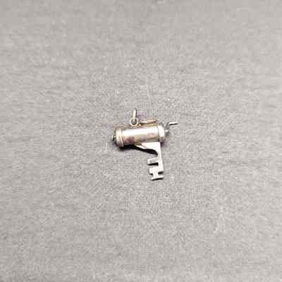 Miniature: Meat grinder