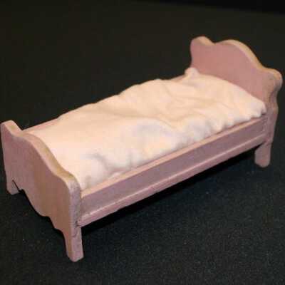 Miniature: Bed