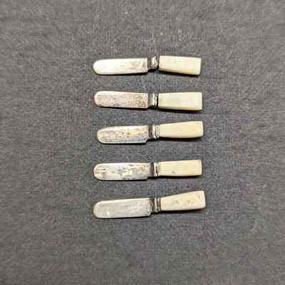 Miniature: Butter knife