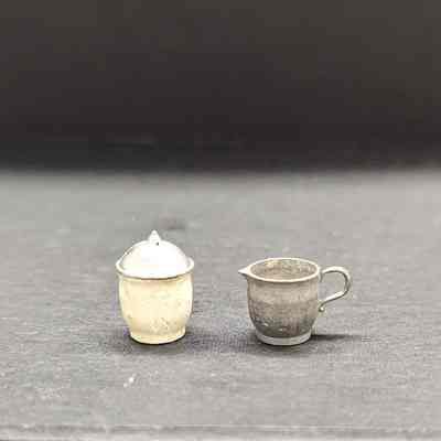 Miniature: Creamer and sugar