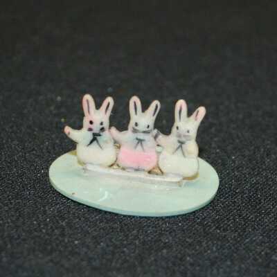 Miniature: Bunny Decor