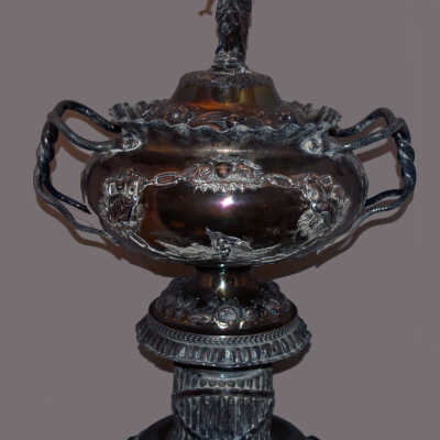 Presentation Urn