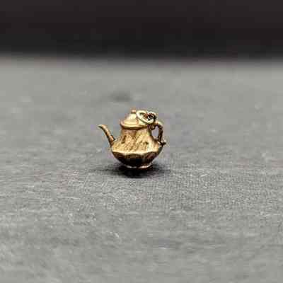 Miniature: Teapot charm