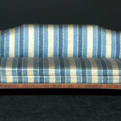 Miniature: Couch