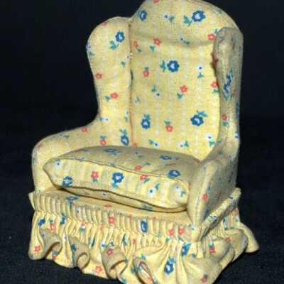 Miniature: chair