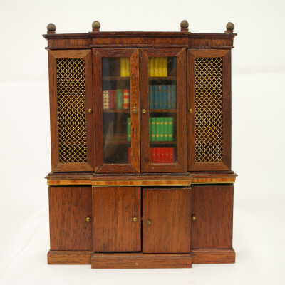 Miniature: Chest