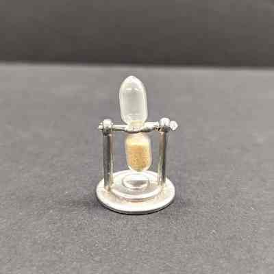 Miniature: Hourglass