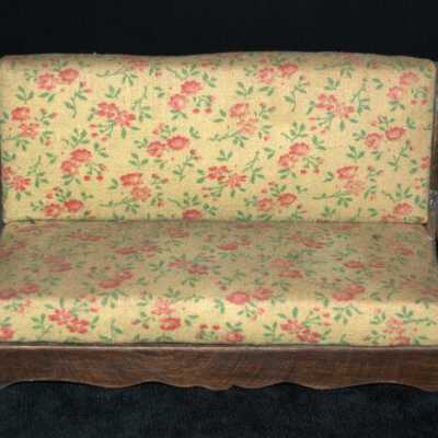 Miniature: couch