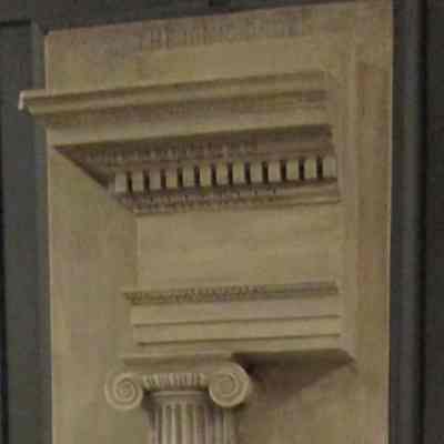 Ionic Column