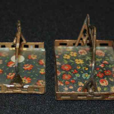 Miniature: Trays