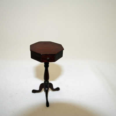 Miniature: Side Table
