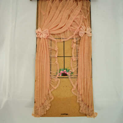 Miniature: Curtain
