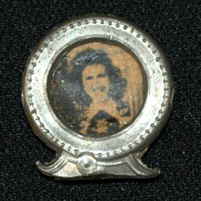 Miniature: Picture of Woman