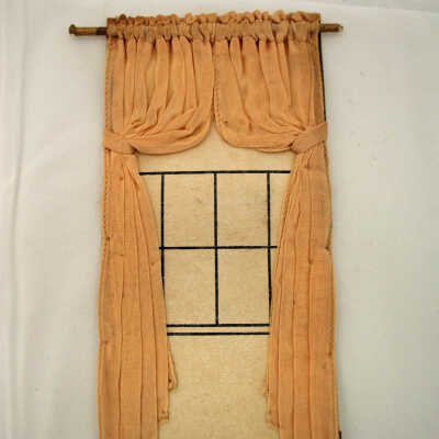 Miniature: Curtain