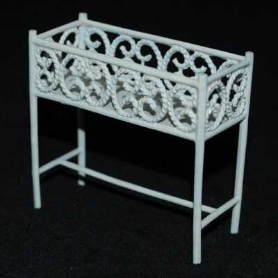 Miniature: planter
