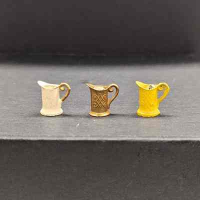 Miniature: Pitchers (set of 3)