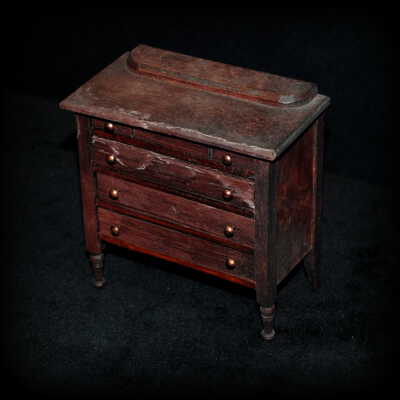 Miniature: chest