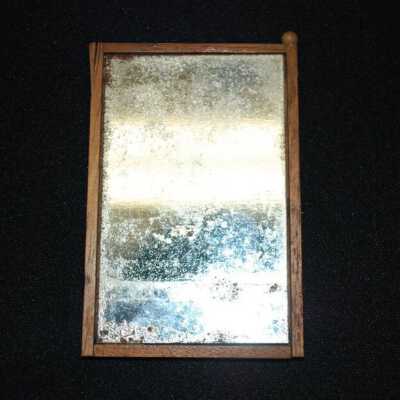 Miniature: Mirror