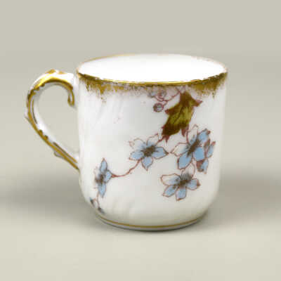 Demitasse cup