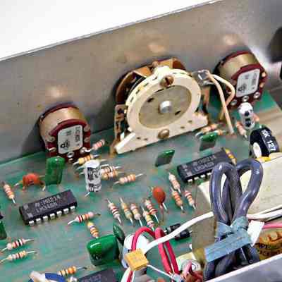 QF-1A - view from rear.: Image: hamandhifi.com