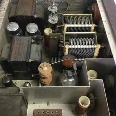 Image: schulmanauction.com: View from left side.