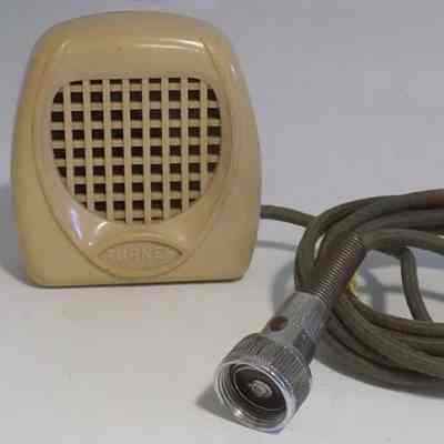 Supplied Turner 907 ceramic microphone