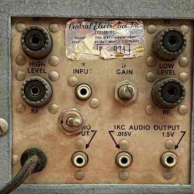MM-2 rear panel. The toggle switch is a user modification.: Image: Chuck Penson, WA7ZZE, hamfest
