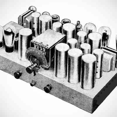 Midwest "16 Tube Receiver" "Super Deluxe 16 Tube Receiver" (1933)