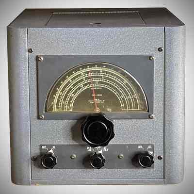 VHF-152A: Image: Chuck Penson, WA7ZZE, collection: westvalleyhamshack.com