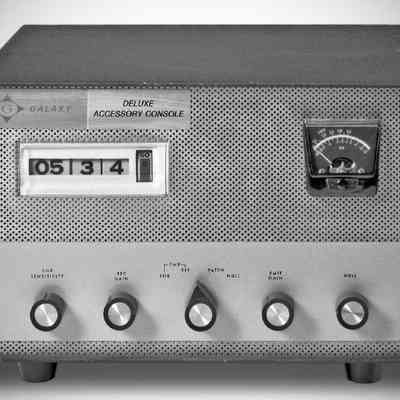 Galaxy "Deluxe Accessory Console"