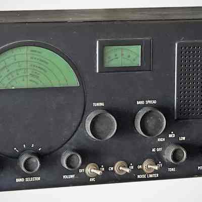 S-40B: Image: Chuck Penson, WA7ZZE, collection: westvalleyhamshack.com