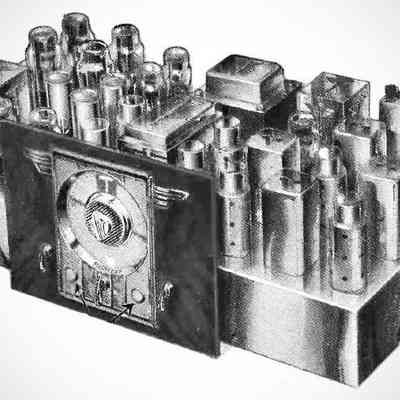 Midwest "18 Tube Super Deluxe" (1935)