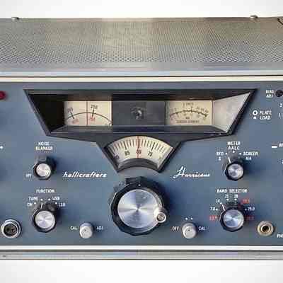 Hallicrafters SR-2000 “Hurricane”