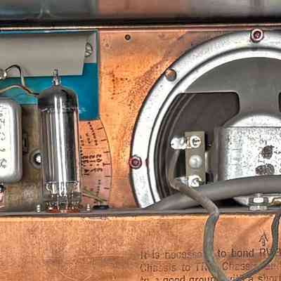 Image: Chuck Penson, WA7ZZE; Collection. Scott Cowling, WA2DFI