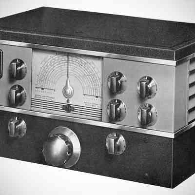 Note louvered sides of cabiinet.: Image: QST, Nov 1940