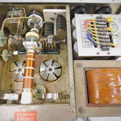 Note final amplifier tubes missing.: Image: hamandhifi.com