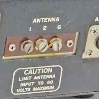 Note original SO-239 antenna connector has been replaced.: Image: hamandhifi.com