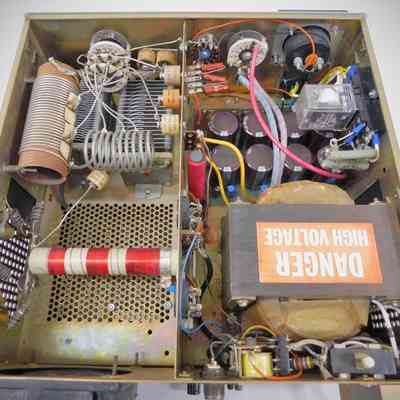 Note final amplifier tubes missing.: Image: hamandhifi.com