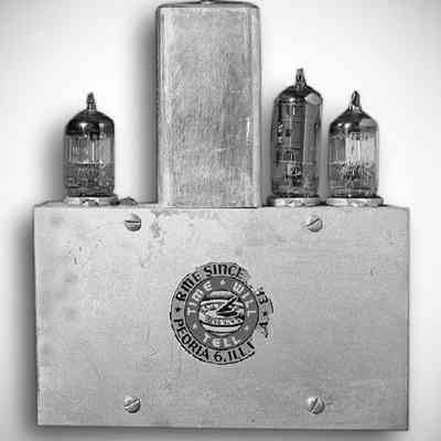 The NBF4 Ratio Detector enabled the RME-45 to receive narrow-band FM signals and was designed to work with the +/–2.5 kHz deviation used on amateur HF bands. The NBF4 directly plugged into the B series and could be used in earlier models with slight modifications; $19.50.