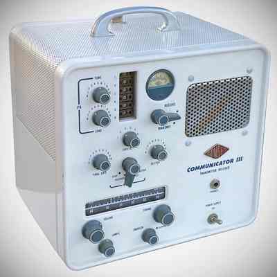 Gonset Communicator III (#3133, 3136)