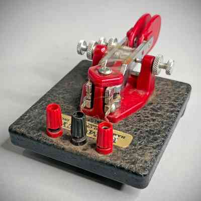 Image: Chuck Penson, WA7ZZE; Collection: Scott Cowling, WA2DFI