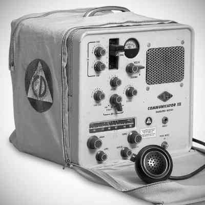 Gonset Communicator FCDA 2, FCDA 6M (with Yellow CD Case)