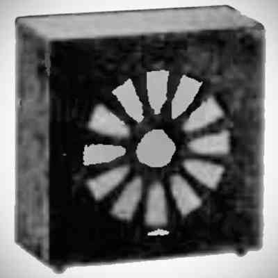 Matching 8 iinch speaker.: Image: Lafayette catalog number 69