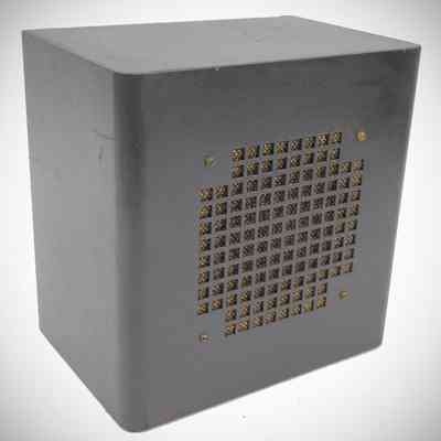 Matching speaker, No specific model number.: Image: hamandhifi.com