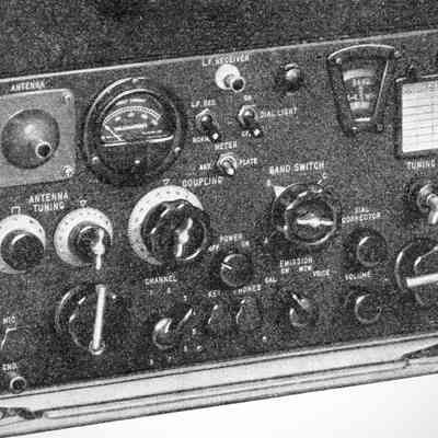 Collins AN/ARC-2 (Military)