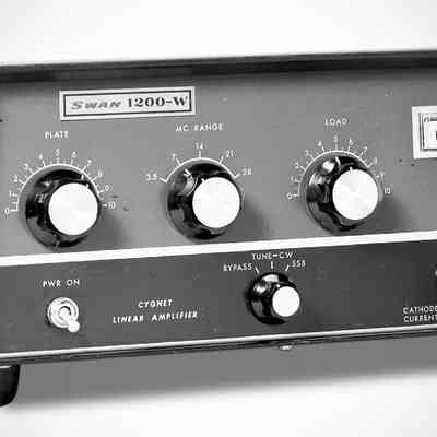 Swan 1200W "Cygnet Linear Amplifier"