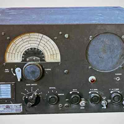 Hallicrafters R-96 A/SR