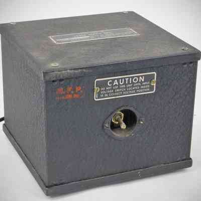 Type 697-W power supply.: Image: hamandhifi.com