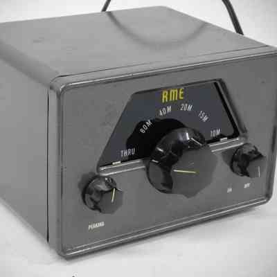 Late darker gray (s/n 3253).